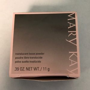 Mary Kay new in box Translucent Loose Powder